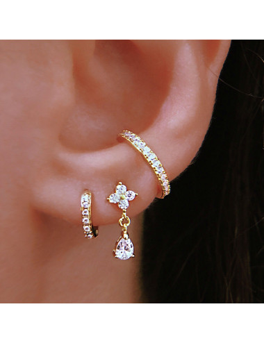 Pendantes Boucles d'oreille une fleur de Brillant et Une Poire